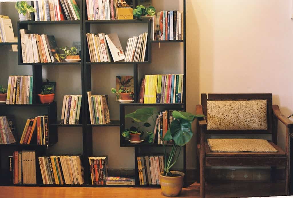 Library & bookshelf gifts for book lovers